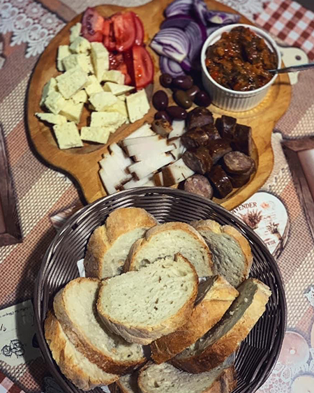 Restaurant Pensiunea Florina, Poiana Mărului, Caraș Severin